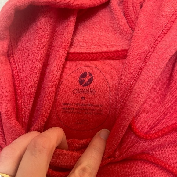 Oiselle red woman’s hoodie size medium pullover - Picture 3 of 6